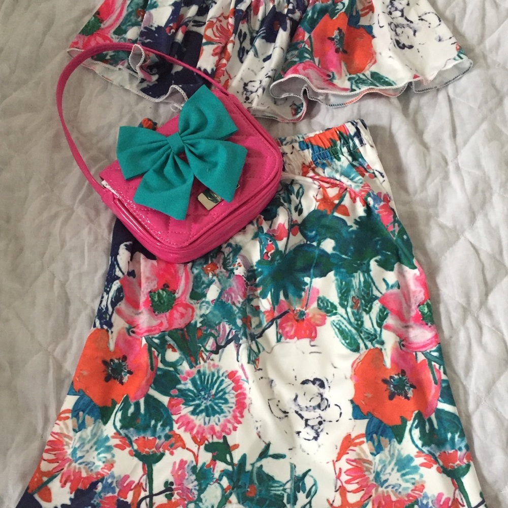 Top and long skirt 3-4